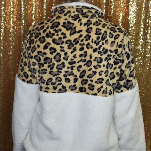 SOLD OUT 🐆 - Picture 3 of 3